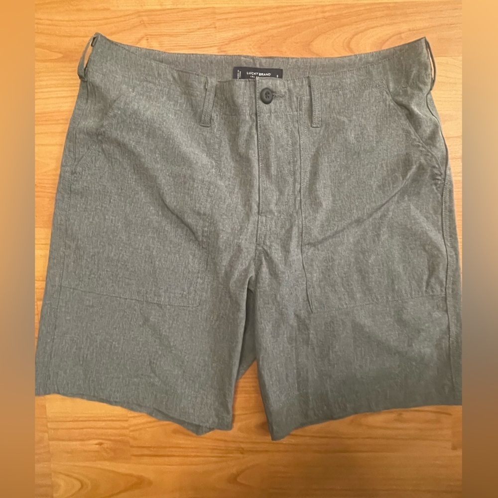 LUCKY BRAND Gray Men's 8 Inch Stretch Board Shorts Swim Sz S EUC 349